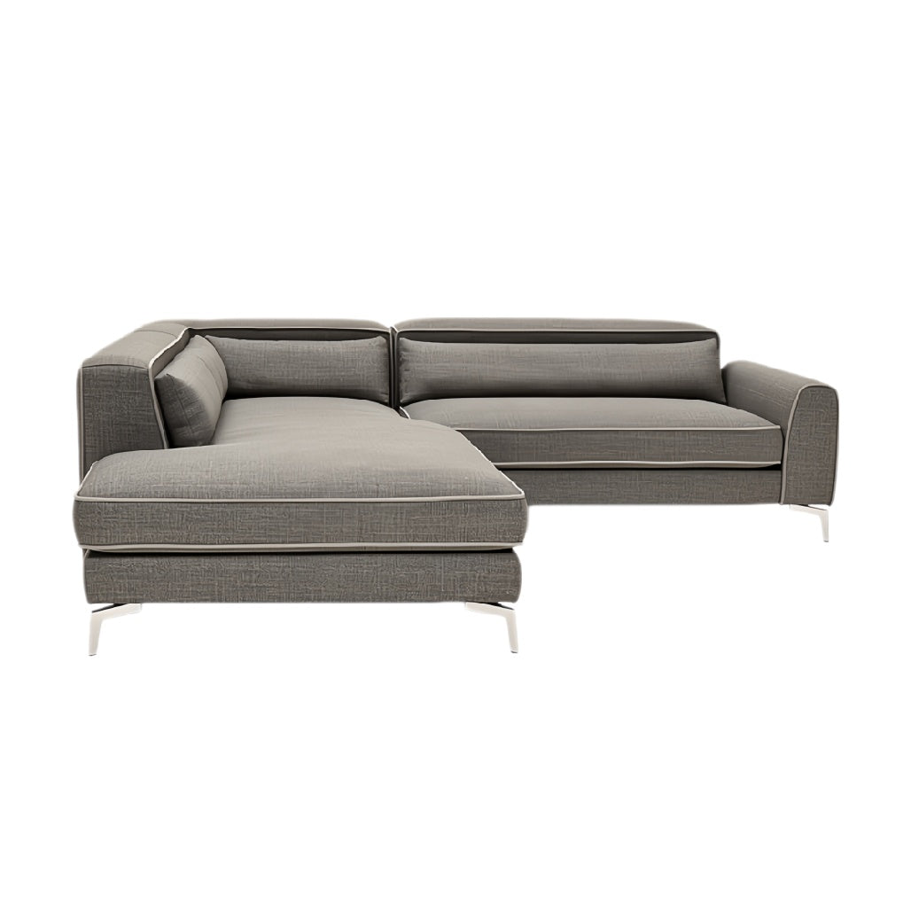 **Moderne L-vormige bank van grijs textiel met metalen poten**